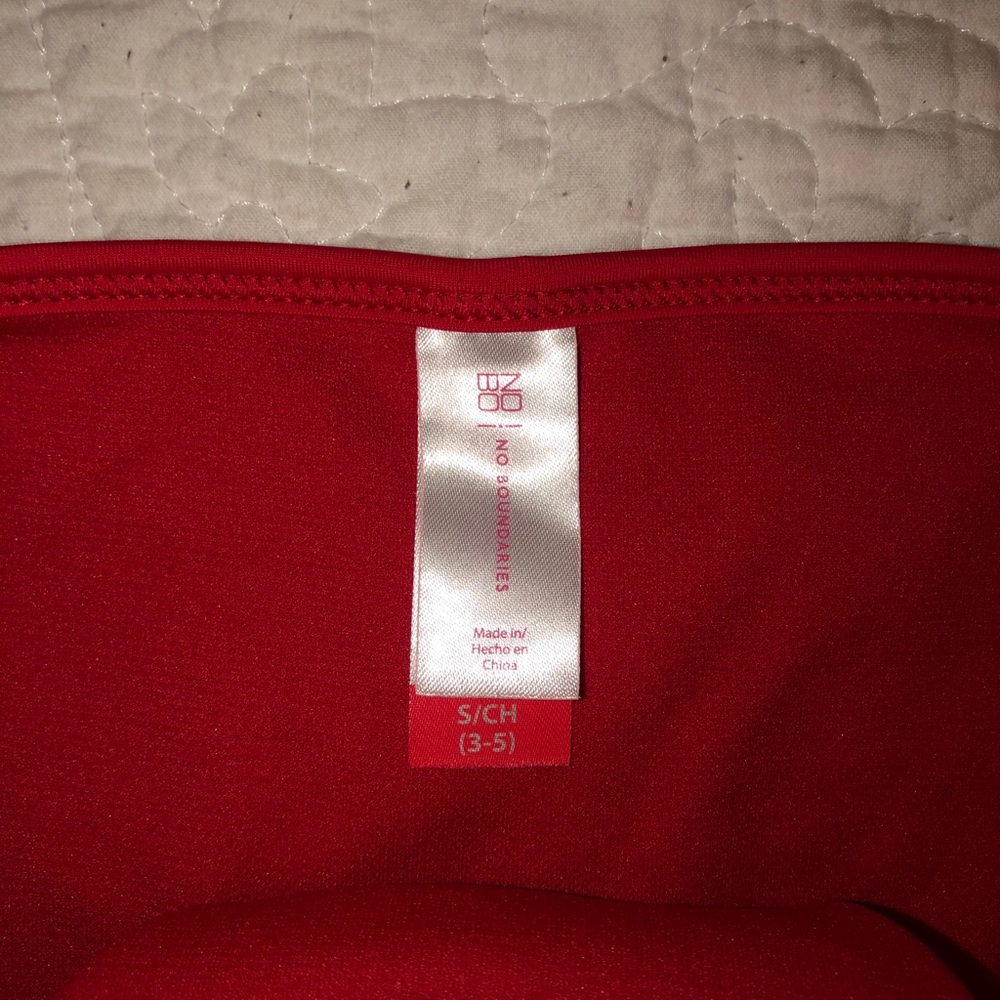 Bikini - Picture 3 of 3